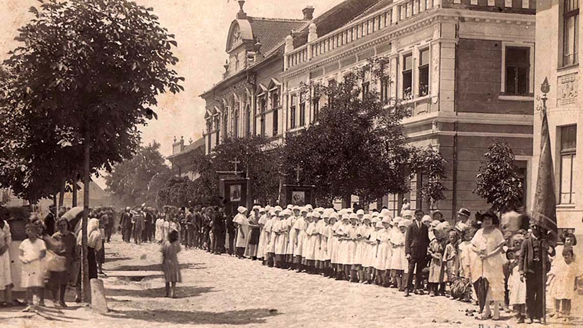 Kharkov Institute in Novi Bečej: Russian Girls' Gymnasium Between the Wars