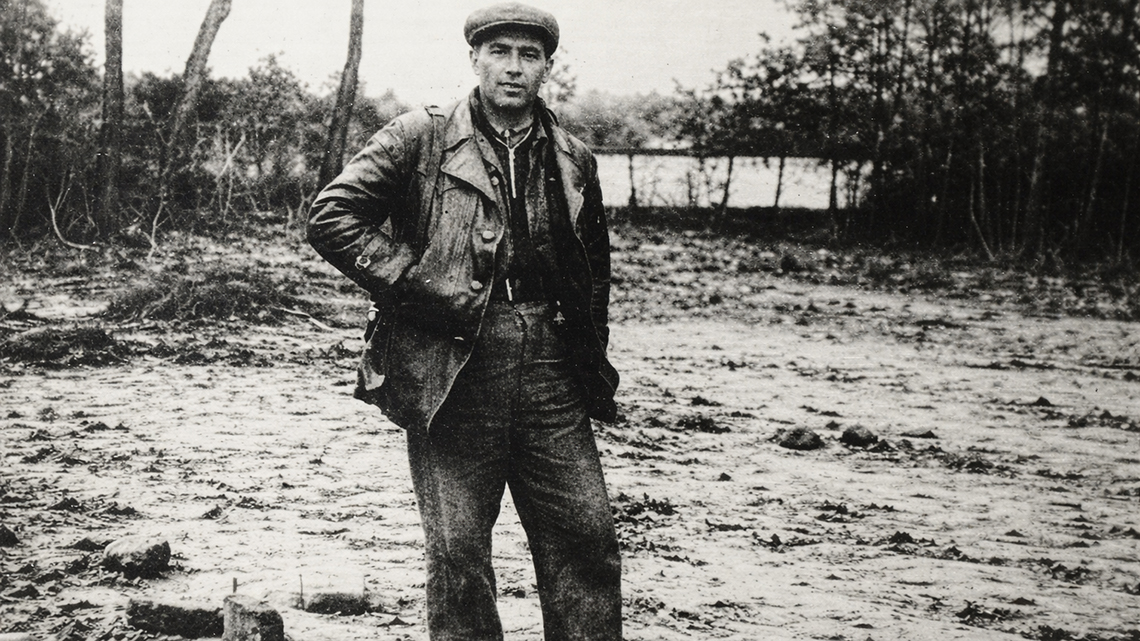 Jovan Veselinov, posle bekstva iz mitrovačke kaznione ostao je u Sremu i bio organizator ustanka i rukovodilac NOP Vojvodine