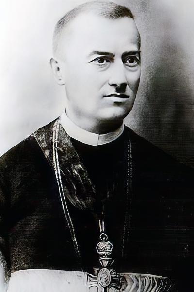 Dr Jene Sentklarai