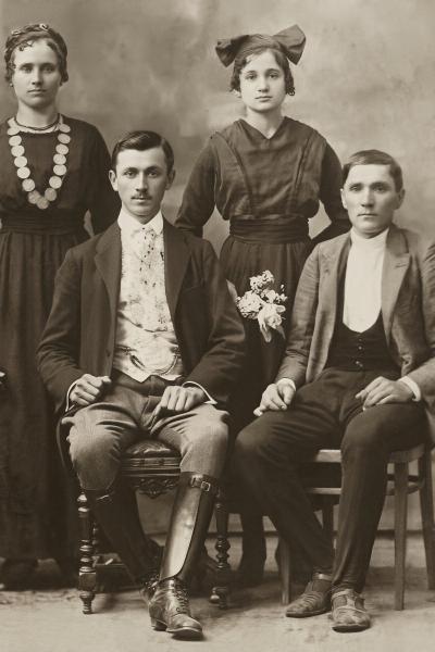 Familija Strajnić – Porodični portret iz krajem 1920-ih godina